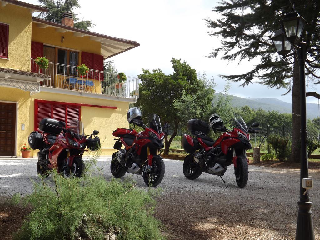 B&B Il Pizzagiallo Massa Martana Exteriör bild