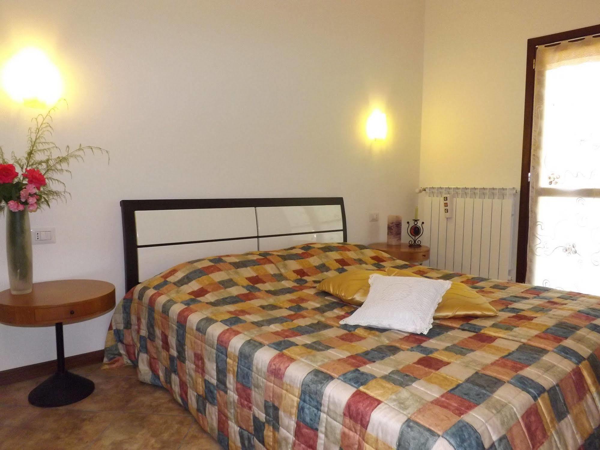 B&B Il Pizzagiallo Massa Martana Exteriör bild